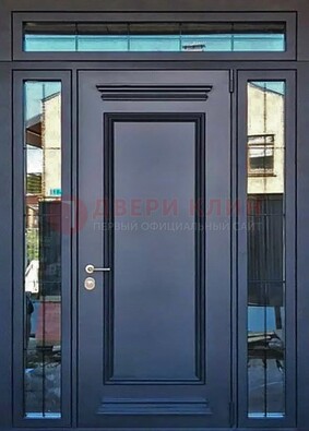 Черная металлическая дверь с фрамугой и филенкой ДФГ-19 в Электрогорске