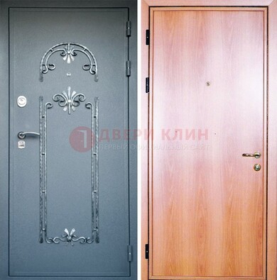 Железная дверь с ковкой ламинат внутри ДК-11 в квартиру в Волгограде
