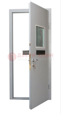 Белая металлическая дверь в кассу ДКС-1 в Электрогорске