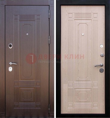 Коричневая входная дверь с МДФ ДМ-173 для кирпичного дома в Электрогорске
