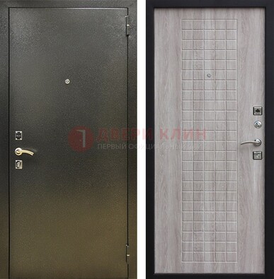 Железная темная дверь с порошковым покрытием и филенчатой МДФ ДП-297 в Электрогорске