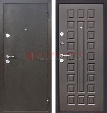 Коричневая железная дверь с порошковым окрасом ДП-63 в Электрогорске