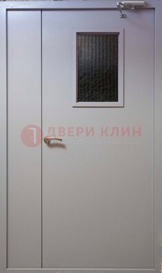Белая железная подъездная дверь ДПД-4 в Электрогорске