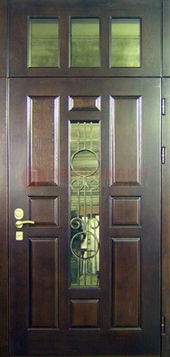 Парадная дверь со стеклянными вставками и ковкой ДПР-1 в офисное здание в Электрогорске