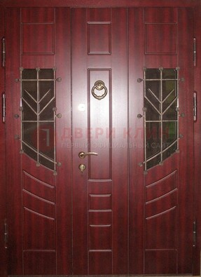 Парадная дверь со вставками из стекла и ковки ДПР-34 в загородный дом в Электрогорске
