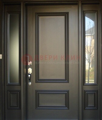 Парадная дверь с отделкой массив ДПР-65 в загородный дом в Электрогорске