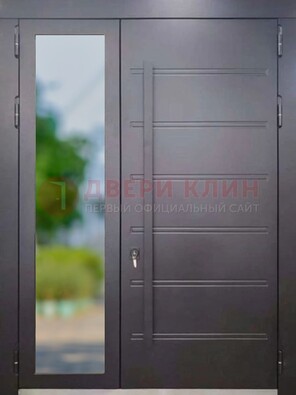 Чёрная двухстворчатая металлическая дверь со стеклом ДС-60 в Электрогорске