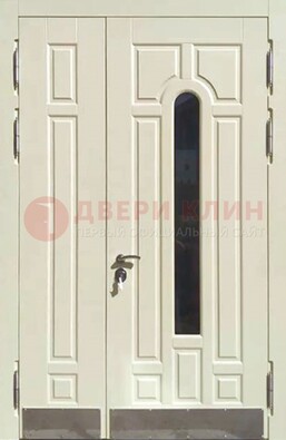 Белая двухстворчатая металлическая дверь со стеклом ДС-71 в Электрогорске