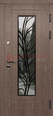 Металлическая дверь со стеклом и ковкой в стиле модерн ДСК-106 в Электрогорске