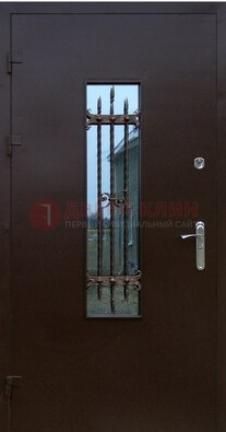 Надежная металлическая дверь со стеклом и ковкой ДСК-47 в Электрогорске
