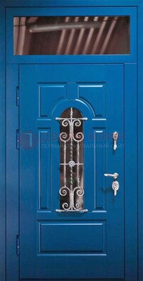 Синяя железная филенчатая дверь со стеклом и ковкой ДСК-97 в Электрогорске