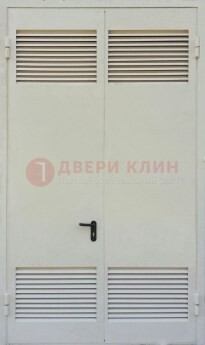 Белая металлическая противопожарная дверь с вентиляционной решеткой ДТ-6 в Электрогорске
