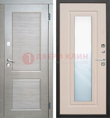 Светлая металлическая филенчатая дверь и МДФ Белый дуб с зеркалом ДЗ-104 в Электрогорске